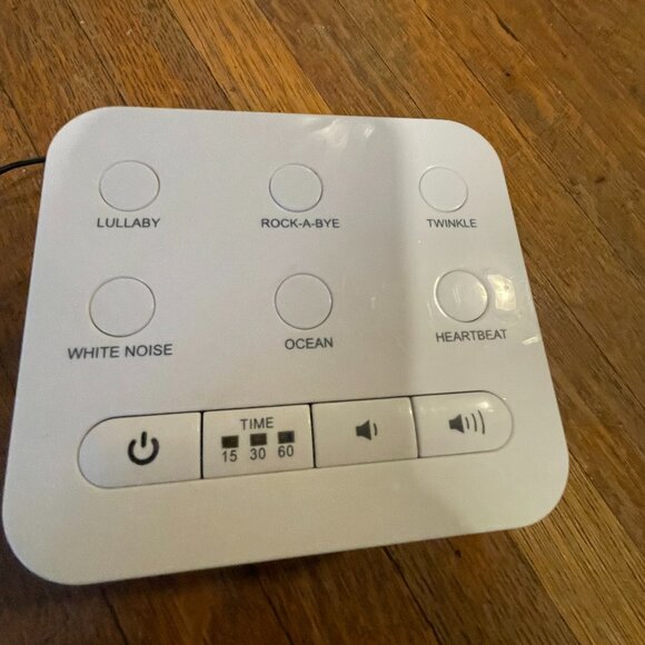 Big Red Rooster Sound Machine with 6 settings and timer. - Picture 2 of 3